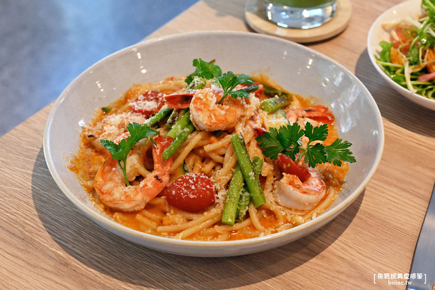 民生社區美食｜Cornerstone Cafe．躲進綠蔭窗景．享受台北澳式早午餐 @朱寶妮美食隨筆