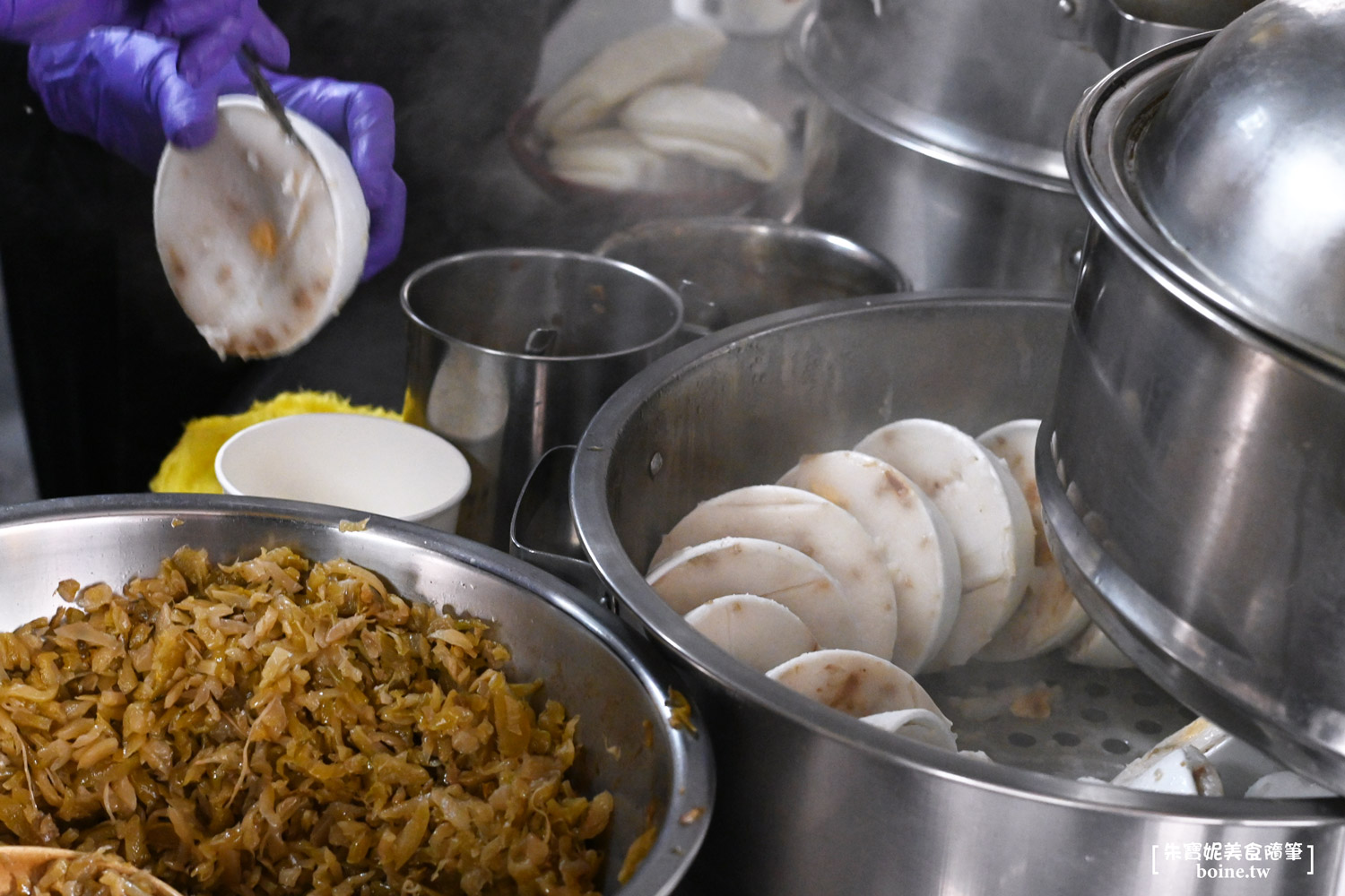 一甲子餐飲｜邪惡肥嫩控肉刈包！西門町祖師廟旁的米其林排隊美食 @朱寶妮美食隨筆