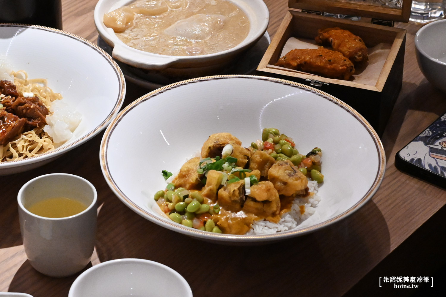 小杜麵館｜港星杜汶澤插旗東區．呈現道地港式風味．忠孝復興美食推薦 @朱寶妮美食隨筆