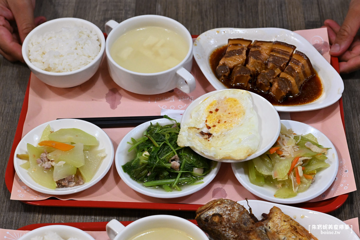 中山美食｜河田咖啡食堂．獨享煎魚台式家常菜．台北簡餐推薦 @朱寶妮美食隨筆