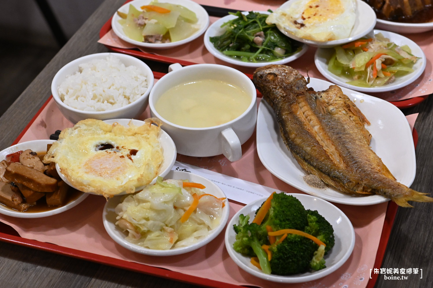 中山美食｜河田咖啡食堂．獨享煎魚台式家常菜．台北簡餐推薦 @朱寶妮美食隨筆