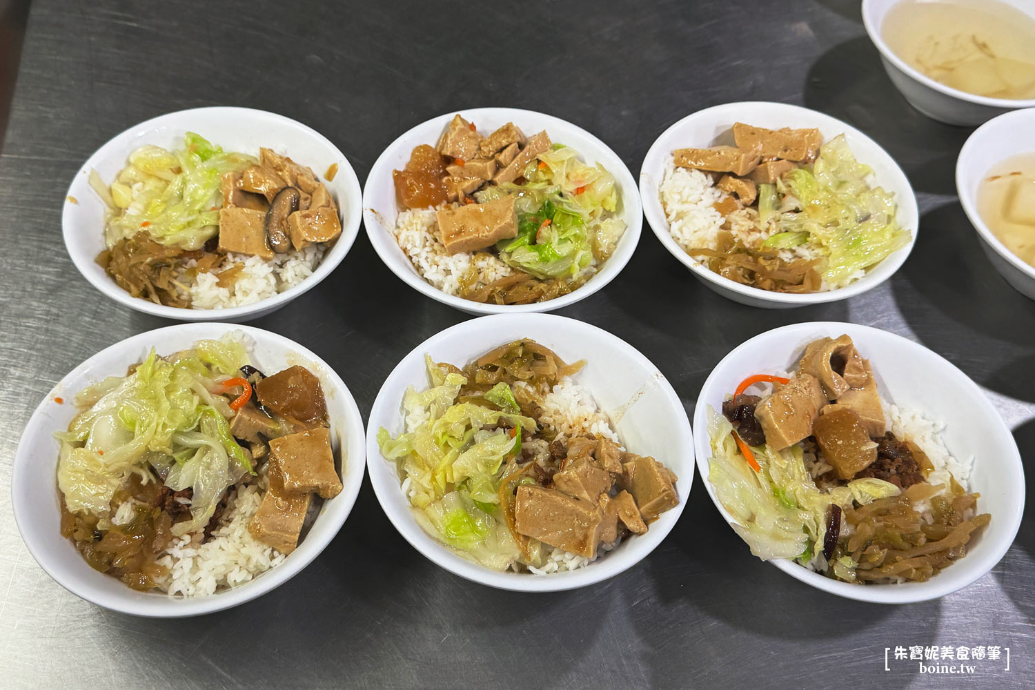 西門町美食｜金園排骨本店：傳承60年的厚實排骨，台北必吃推薦 @朱寶妮美食隨筆