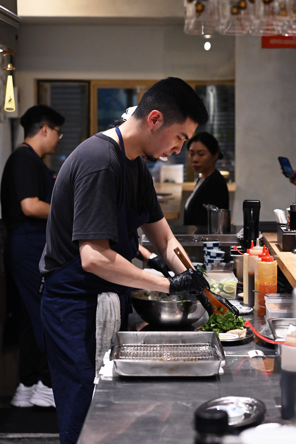 雙連站美食｜福餃FUKGYO．中山區人氣宵夜．爆量香菜煎餃太過癮 @朱寶妮美食隨筆