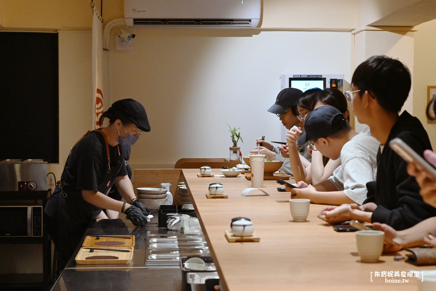 高雄美食｜地一職人牛肉麵．低調的板前儀式感．捷運出站30秒就到 @朱寶妮美食隨筆