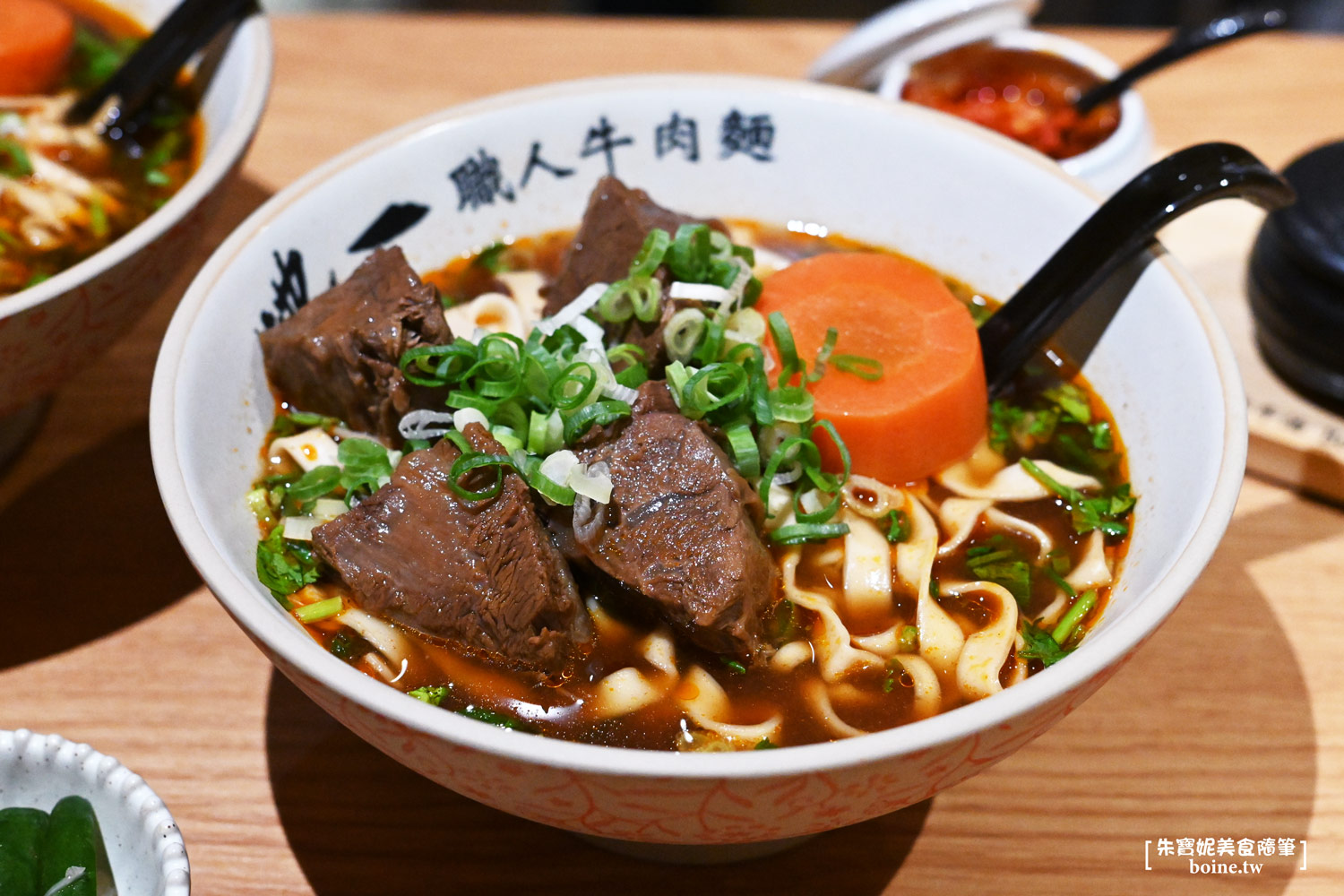 高雄美食｜地一職人牛肉麵．低調的板前儀式感．捷運出站30秒就到 @朱寶妮美食隨筆