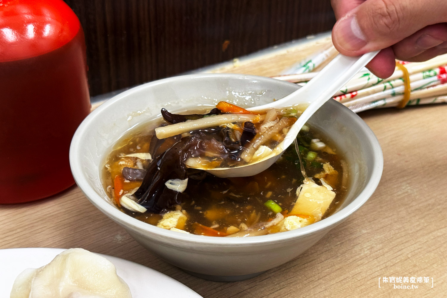 雙連美食｜三五水餃．台北必吃韭黃豬肉水餃．白天限定的多汁美味 @朱寶妮美食隨筆