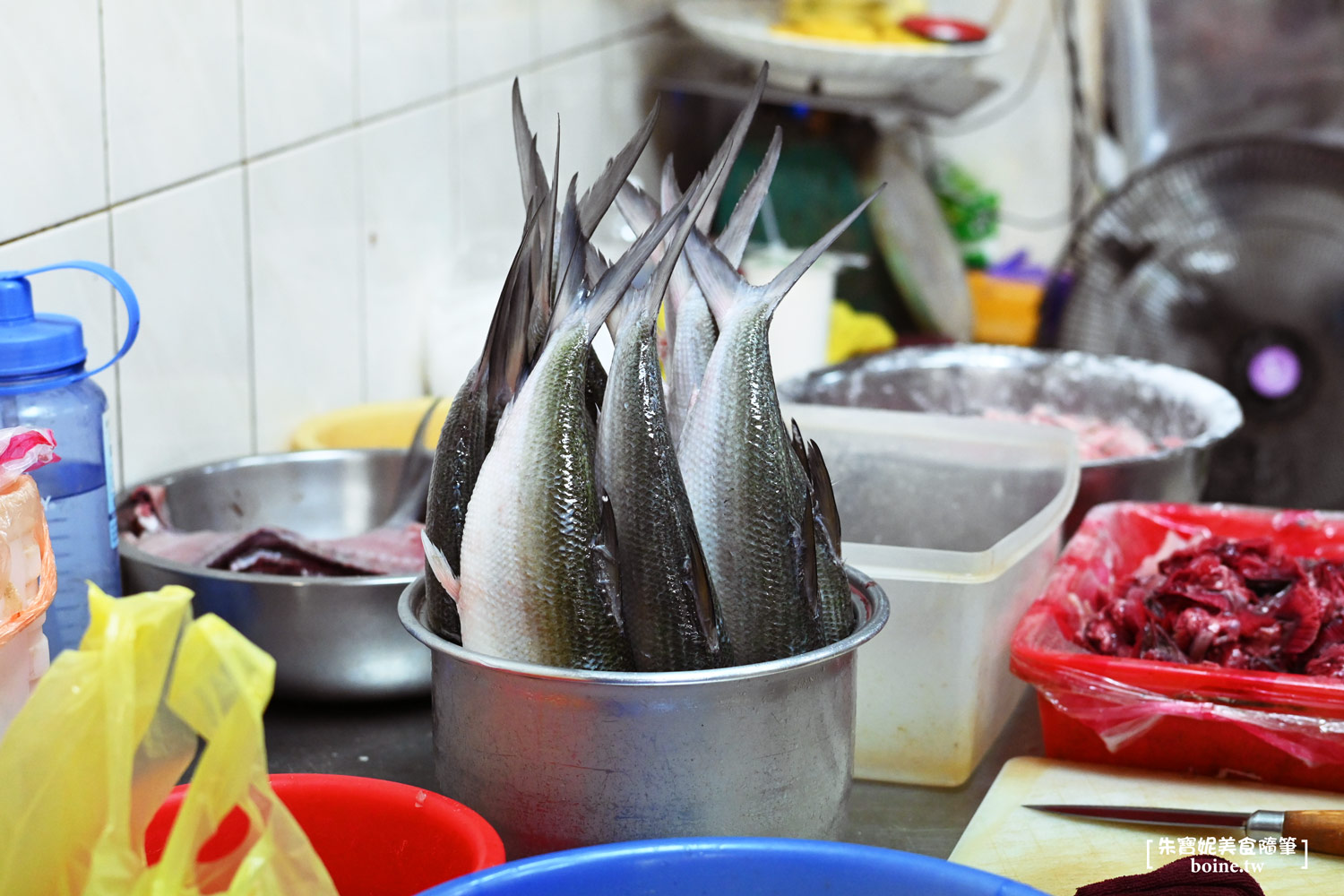 三重美食｜台南林無刺虱目魚．在地人私藏美食．韓國名廚白種元也推薦 @朱寶妮美食隨筆