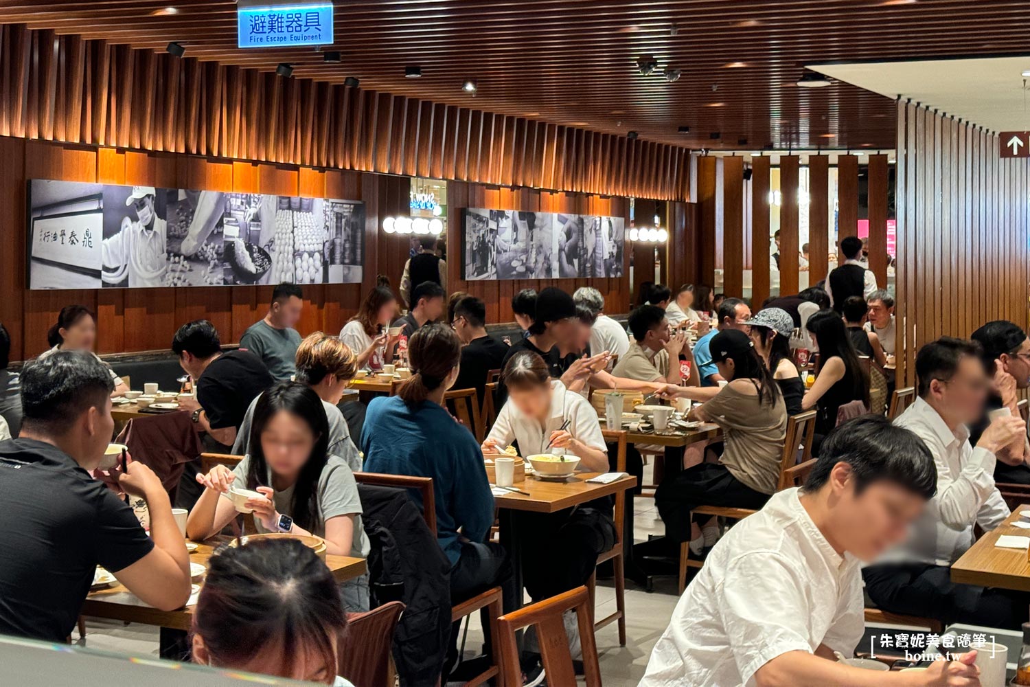 鼎泰豐｜經典18摺小籠包．觀光客在地人都愛．天天吃不膩的台灣之光 @朱寶妮美食隨筆