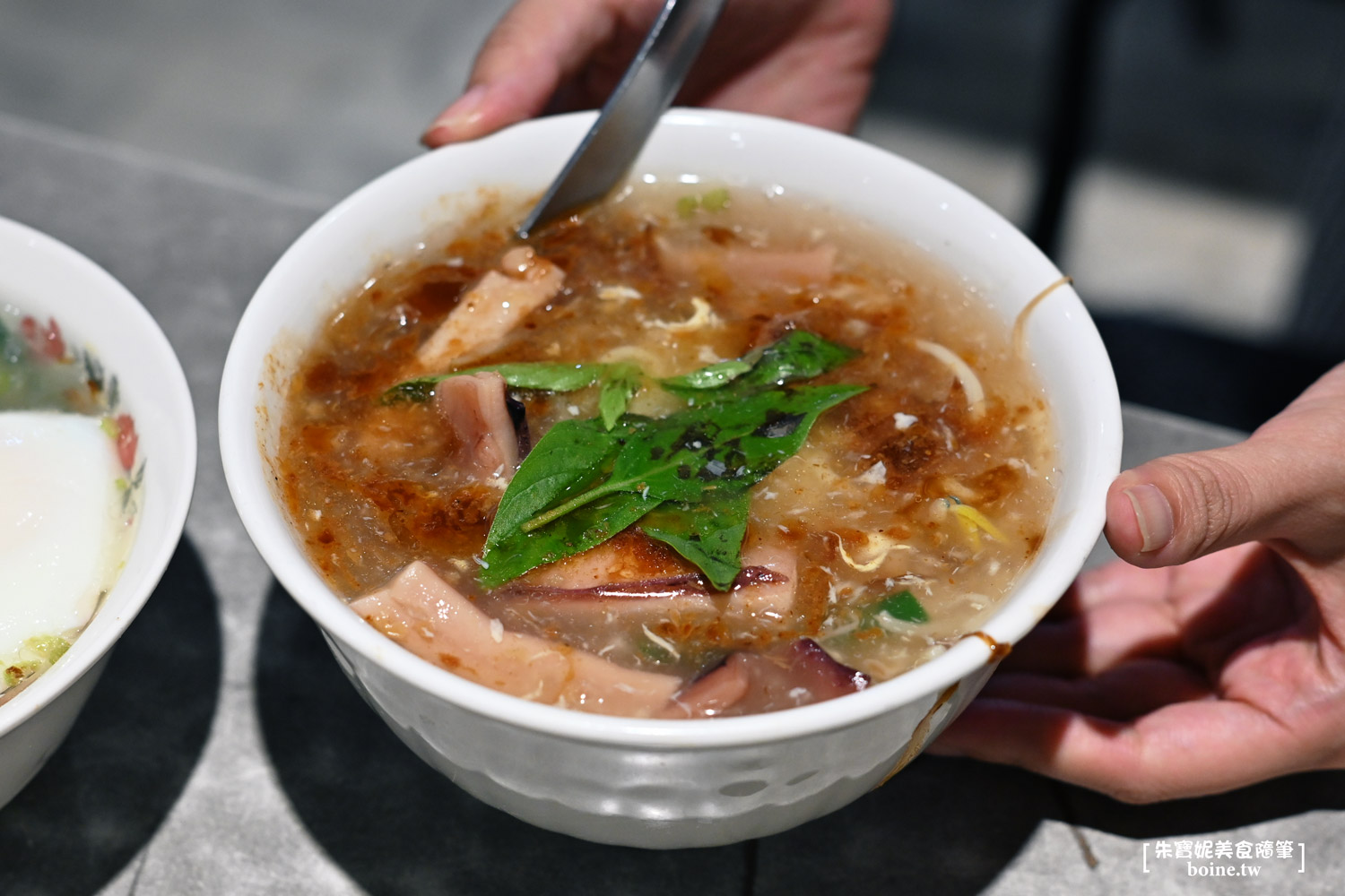 永富魚丸｜西門町美食推薦．經典台北老字號，爆汁現煮福州魚丸真香 @朱寶妮美食隨筆
