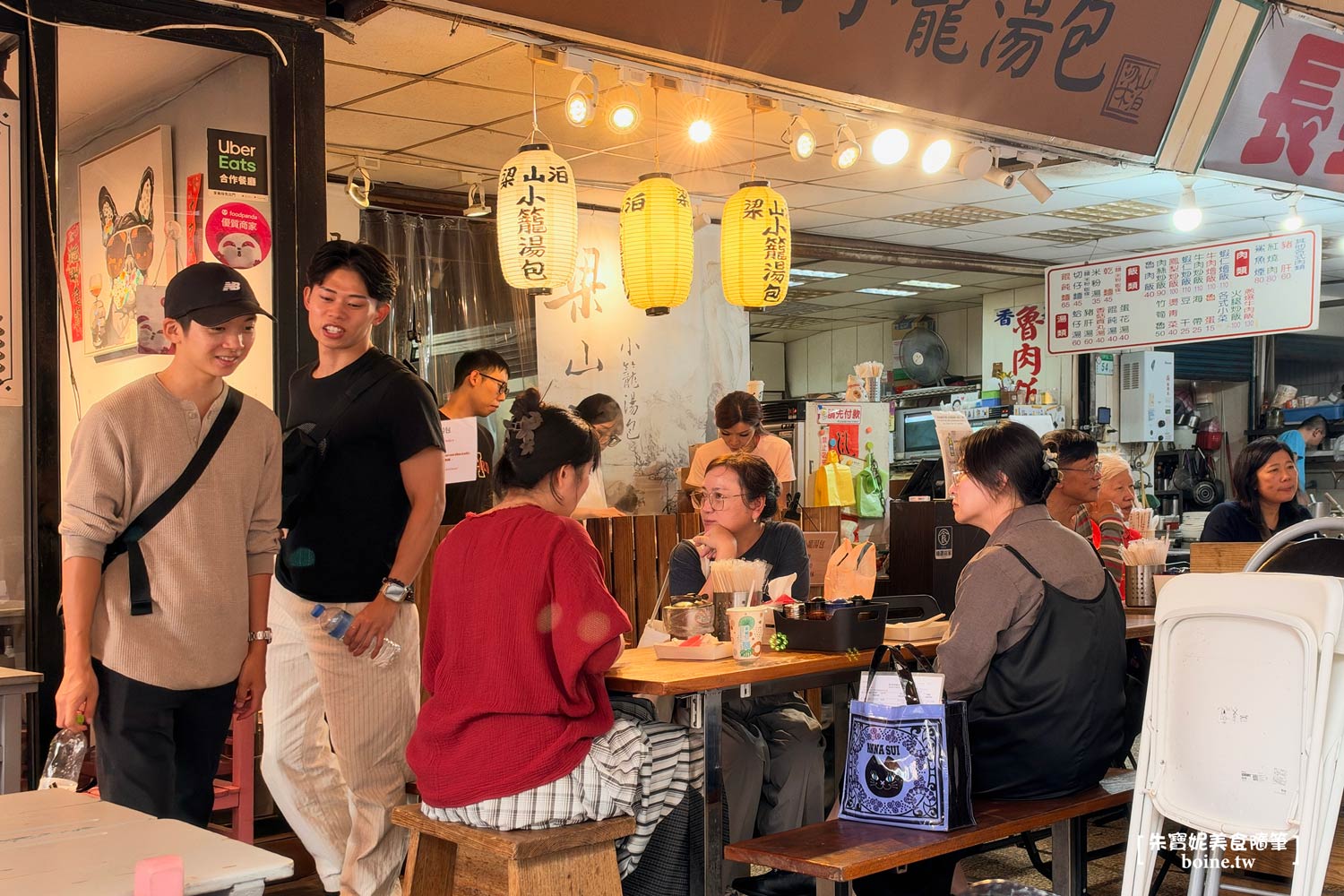 西門美食｜梁山泊小籠湯包．台北排隊爆汁小籠包&middot;紅到日本的台灣之光 @朱寶妮美食隨筆