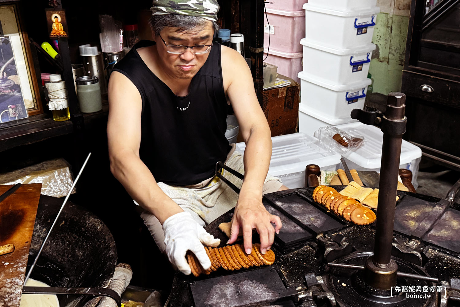 台南美食｜連得堂餅家．壯觀百年老機台．手工煎餅陣陣飄香 @朱寶妮美食隨筆