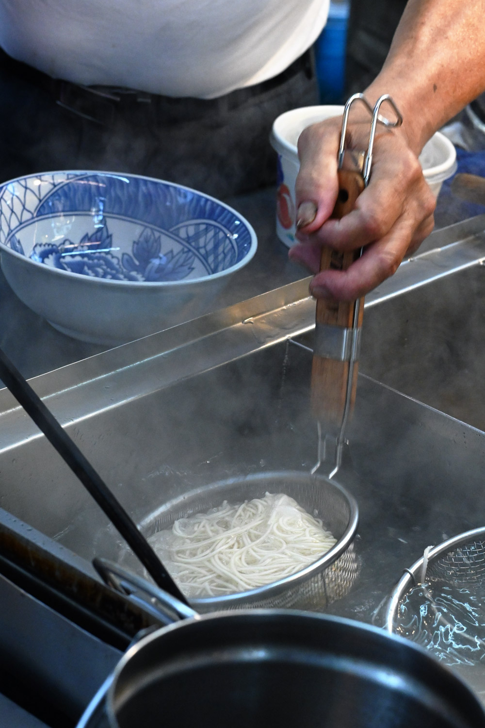 曾記當歸豬腳麵線｜台北雙城夜市排隊美食．肉質彈牙湯頭會回甘 @朱寶妮美食隨筆