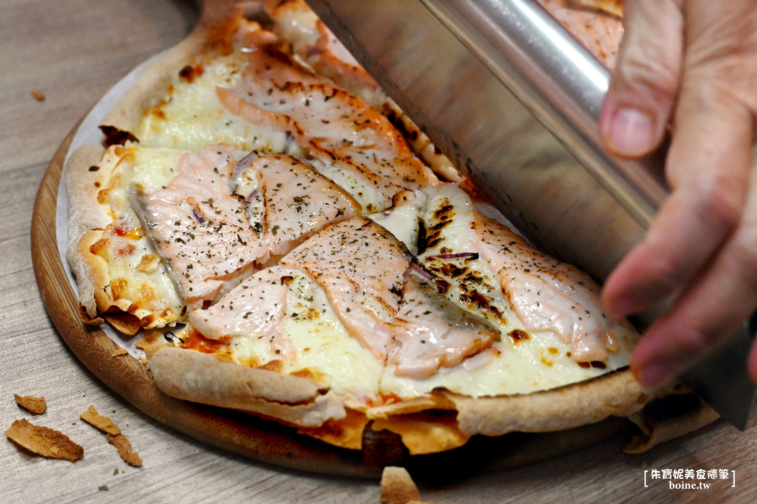 士林美食｜愛披薩ipizza．九宮格專治選擇障礙．餅皮好脆劍潭站走路就到 @朱寶妮美食隨筆