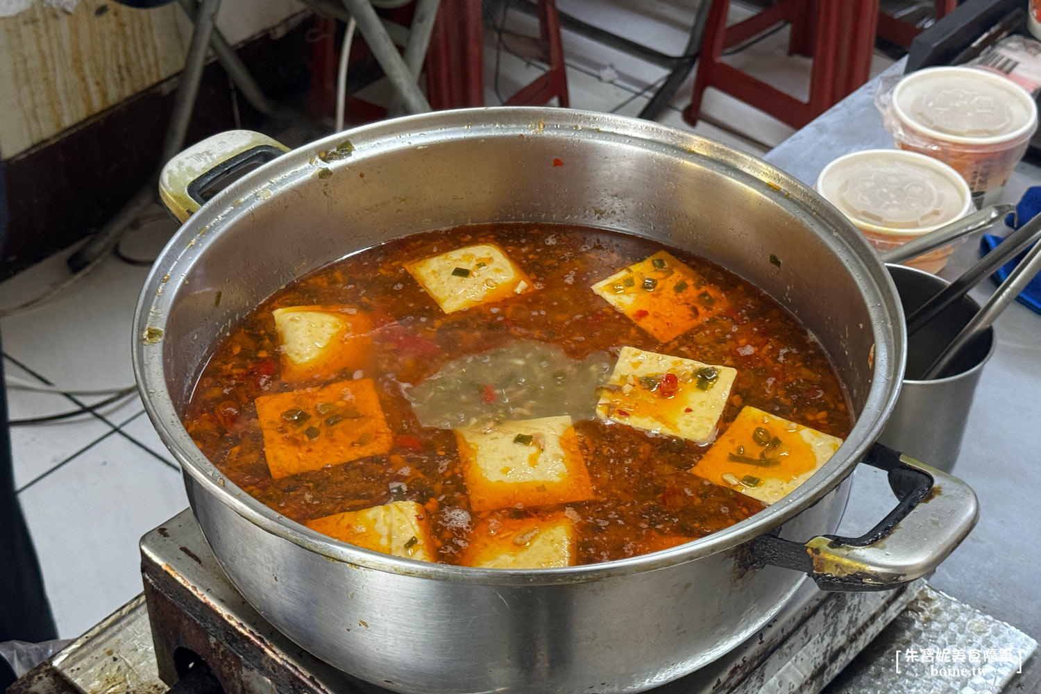 新北美食｜同安街麵線羹在永和！傳承60年老店第三代．必吃麻辣臭豆腐 @朱寶妮美食隨筆