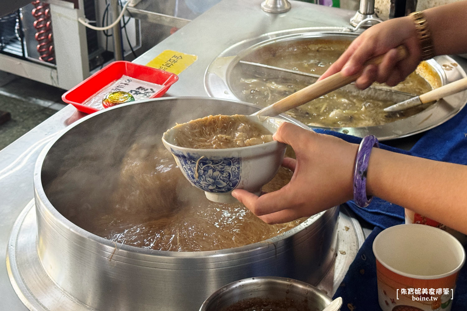 新北美食｜同安街麵線羹在永和！傳承60年老店第三代．必吃麻辣臭豆腐 @朱寶妮美食隨筆