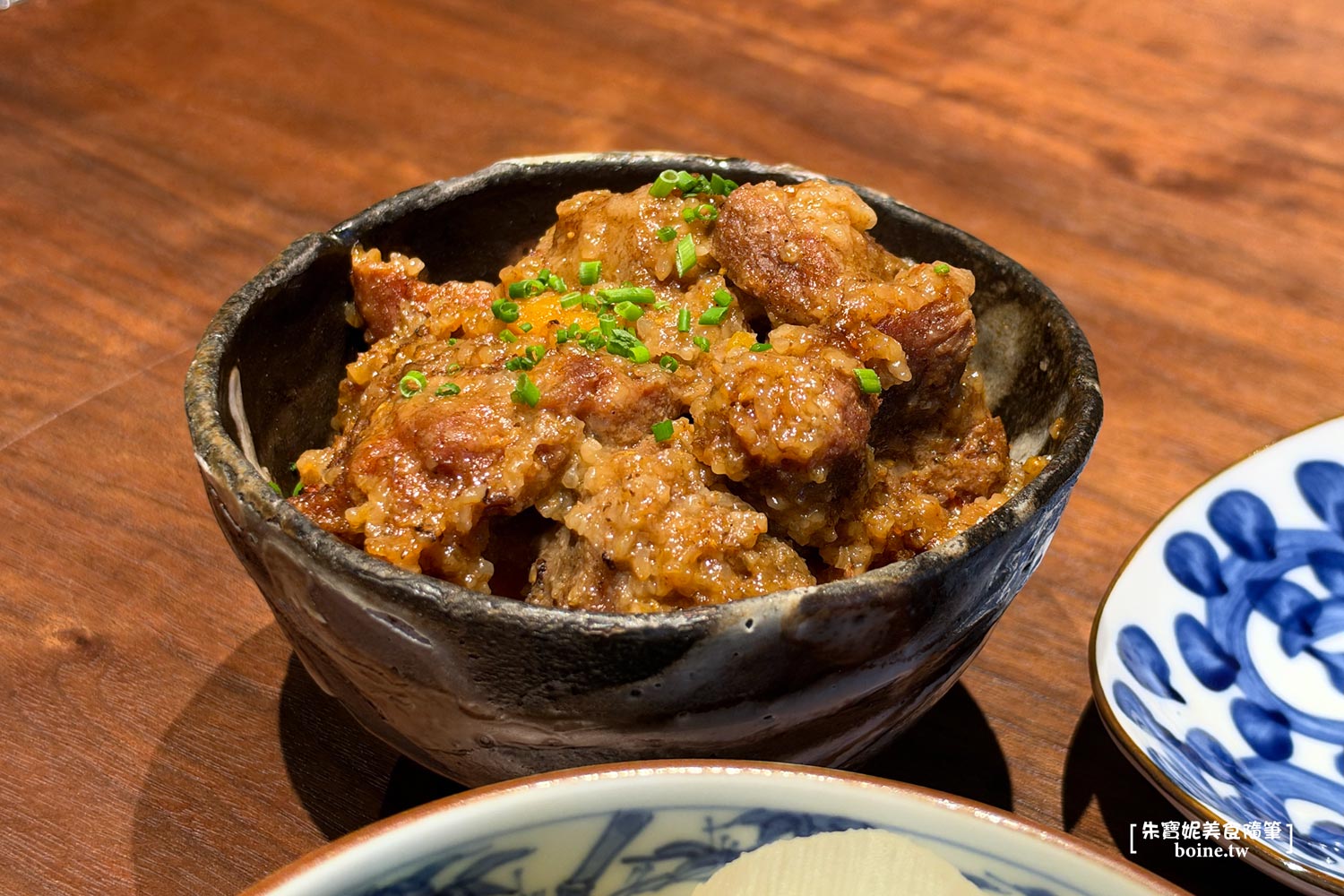 台北新開幕｜万端．肝苦嘆呷郎不再漂泊！必吃牛肉麵．首店落腳小巨蛋商圈 @朱寶妮美食隨筆