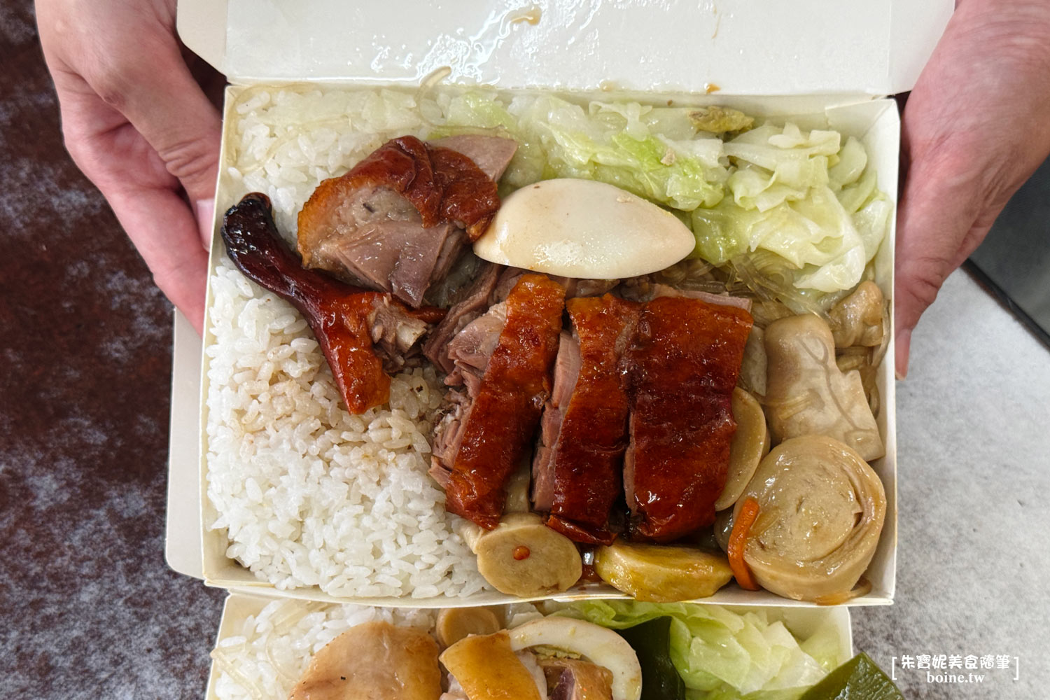 永和美食｜香港陳記燒臘快餐．在地人最愛排隊名店．大份量CP值美食 @朱寶妮美食隨筆