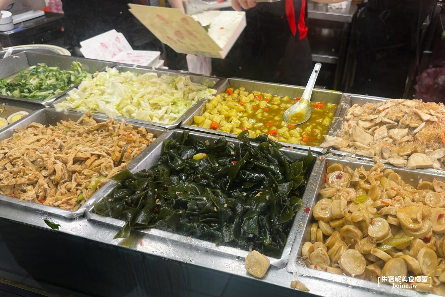 永和美食｜香港陳記燒臘快餐．在地人最愛排隊名店．大份量CP值美食 @朱寶妮美食隨筆